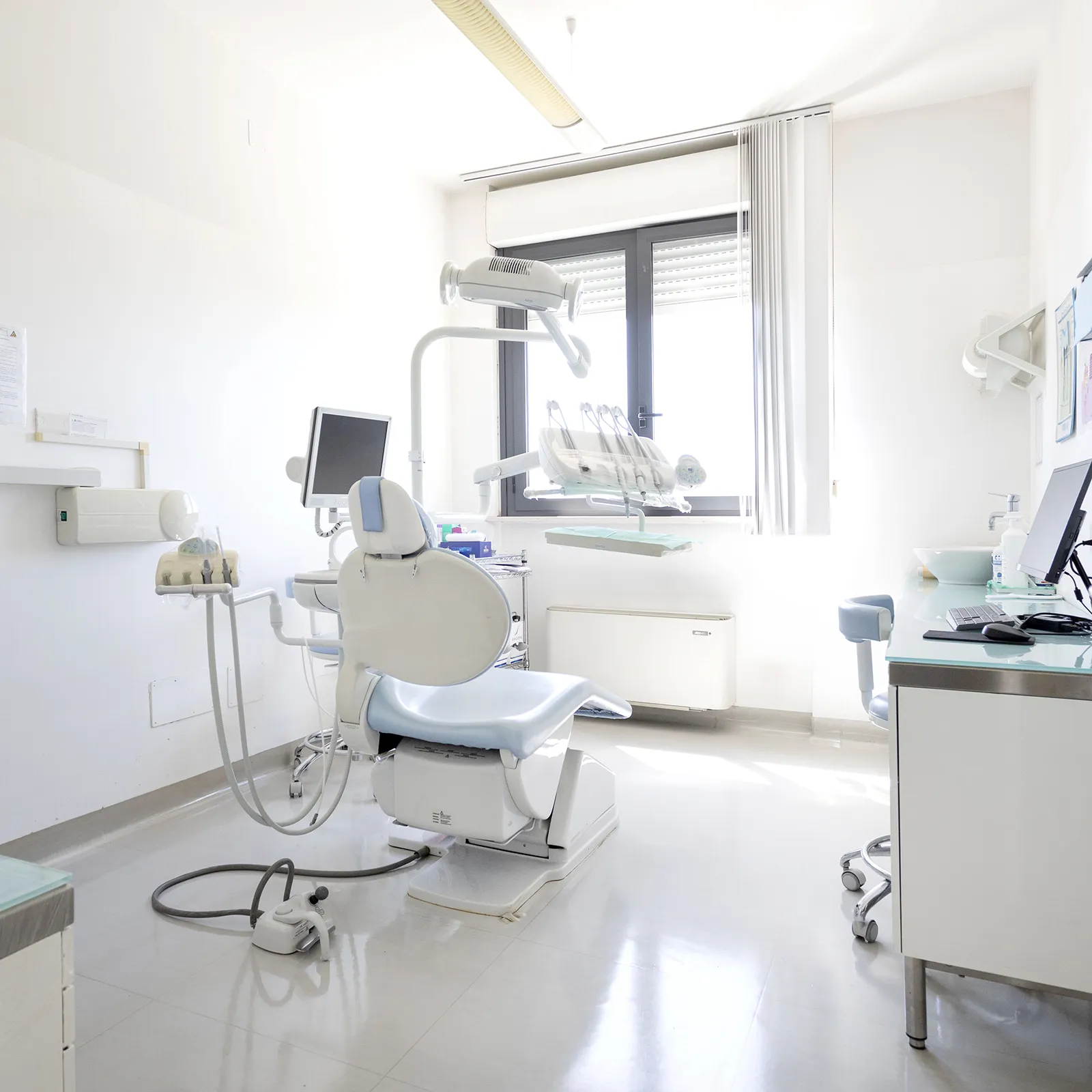 master-clinic-odontoiatri-montedago-ancona-017
