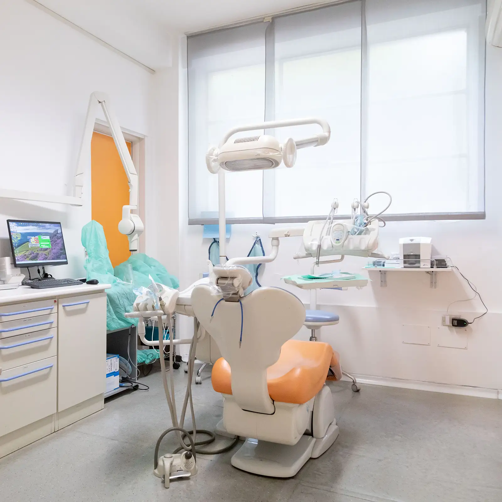 master-clinic-odontoiatri-falconara-marittima-01